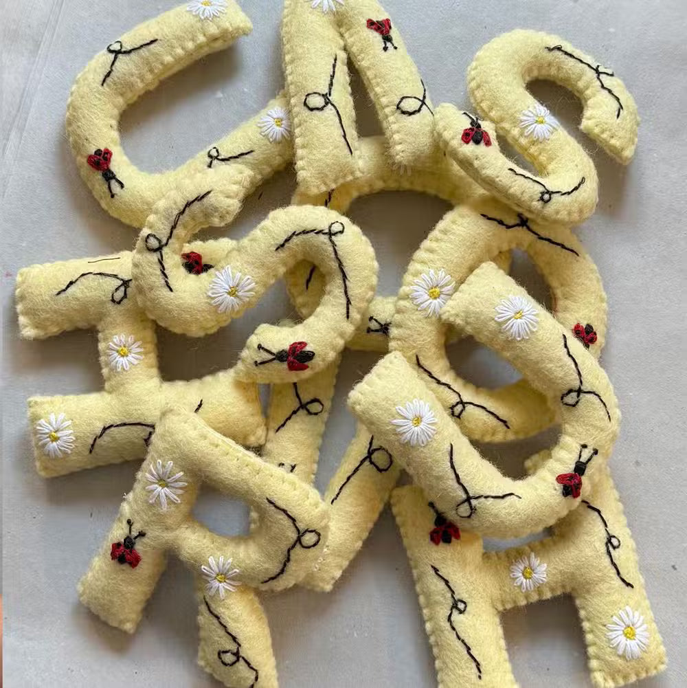 Gamcha Bogstav Gul Mariehøne