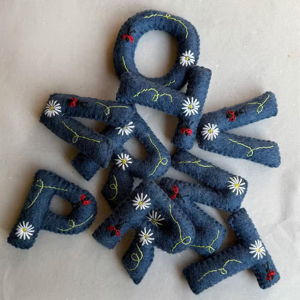 Gamcha Bogstav Mørkeblå Mariehøne