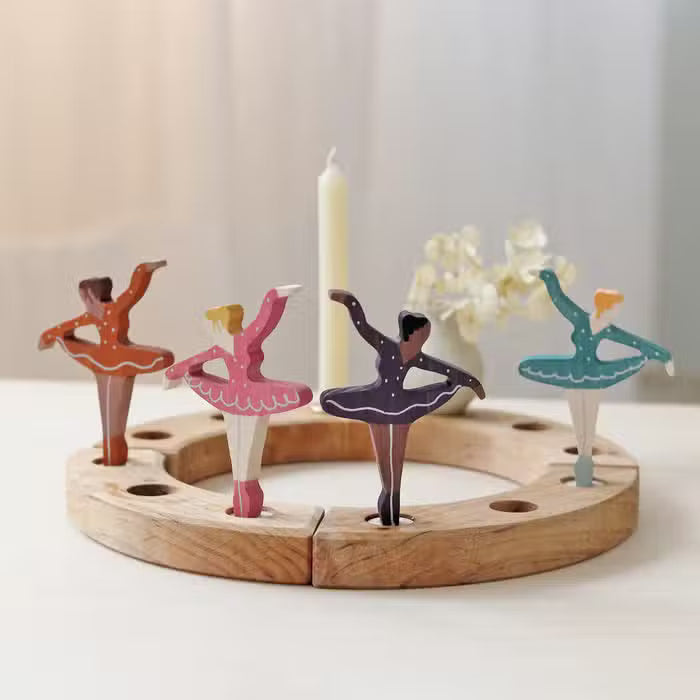 Grimms Træfigur Ballerina Lilla