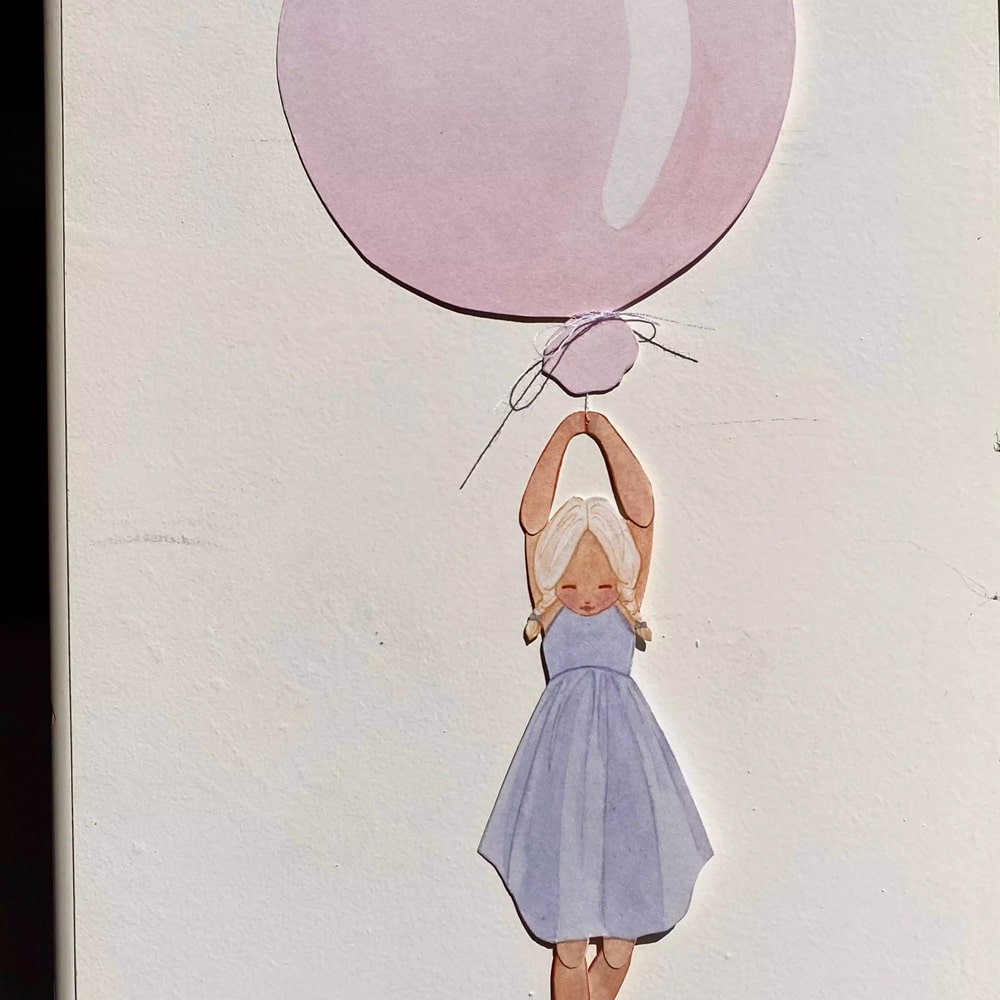 Tall Hat Tales Lyserød Ballon Med Pige