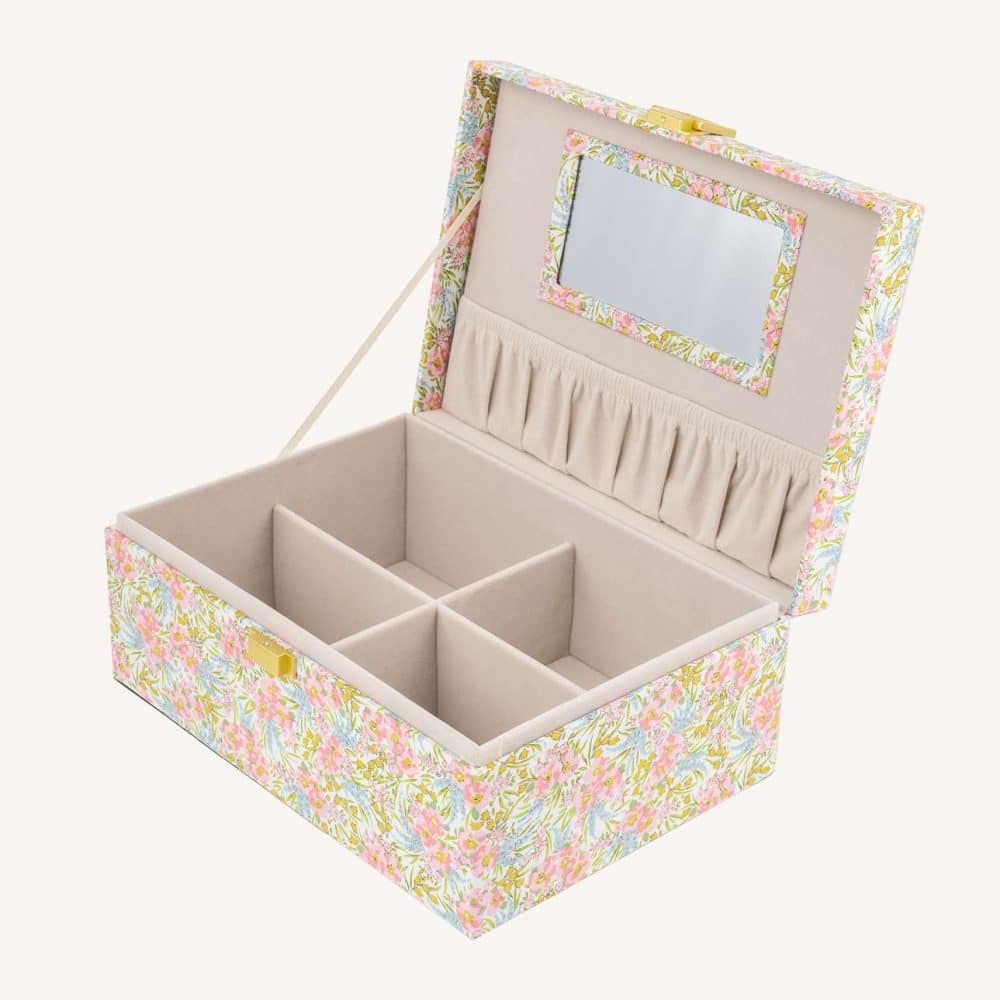 Bon Dep Smykkeskrin Liberty Swirling Petals Pink 3 Bon Dep Smykkeskrin Liberty Swirling Petals Pink