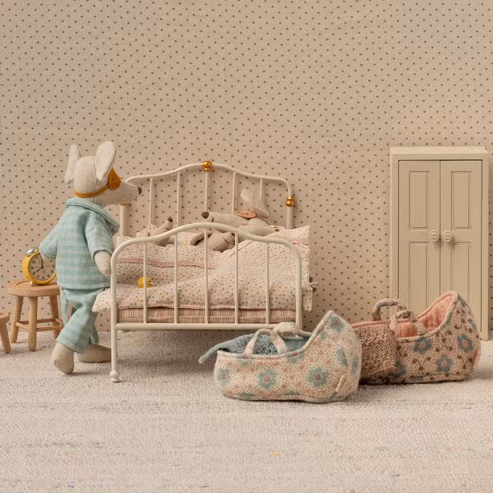 Maileg Vintage Seng Råhvid Mus