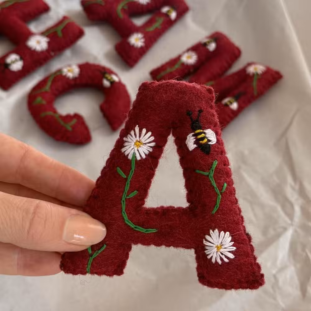 Gamcha Bogstav Bordeaux Bi